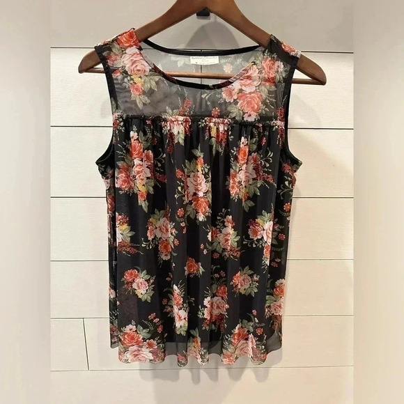 Bobbie Brooks Tops - Bobbie Brooks Floral Mesh Boutique Blouse- size small